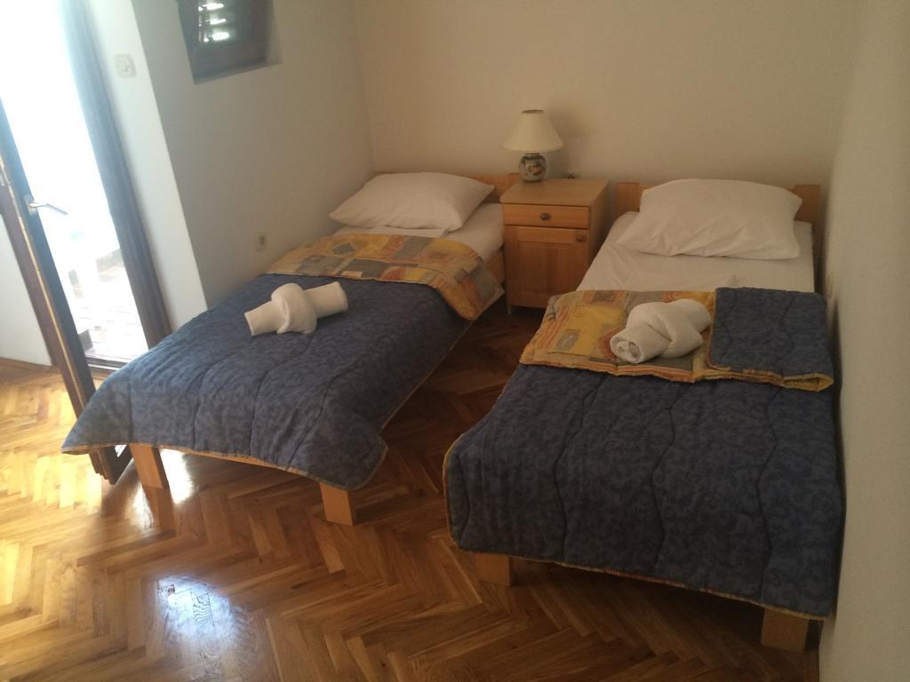 Guesthouse Lidija Kukljica Værelse billede
